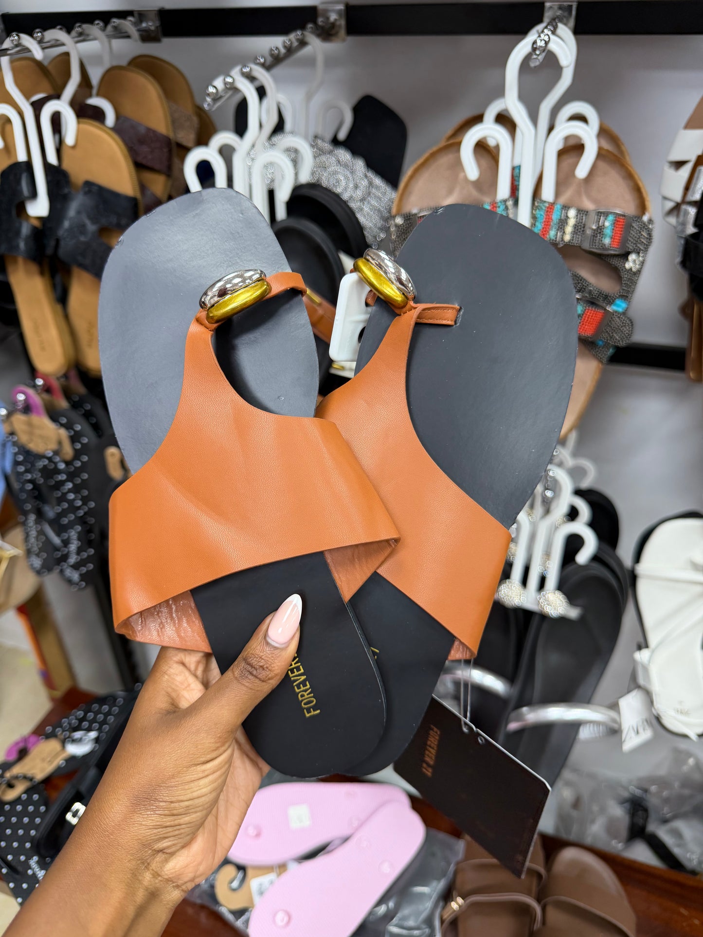 PRE ORDER flats
