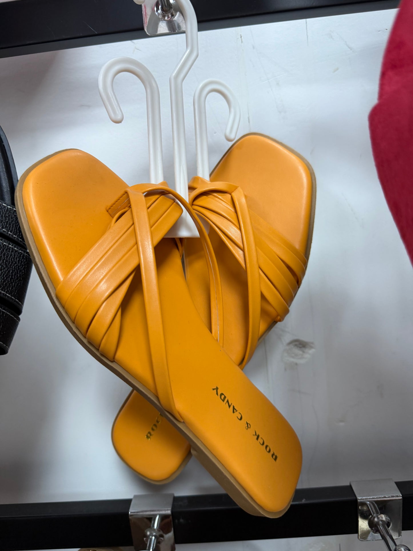 PRE ORDER FLATS