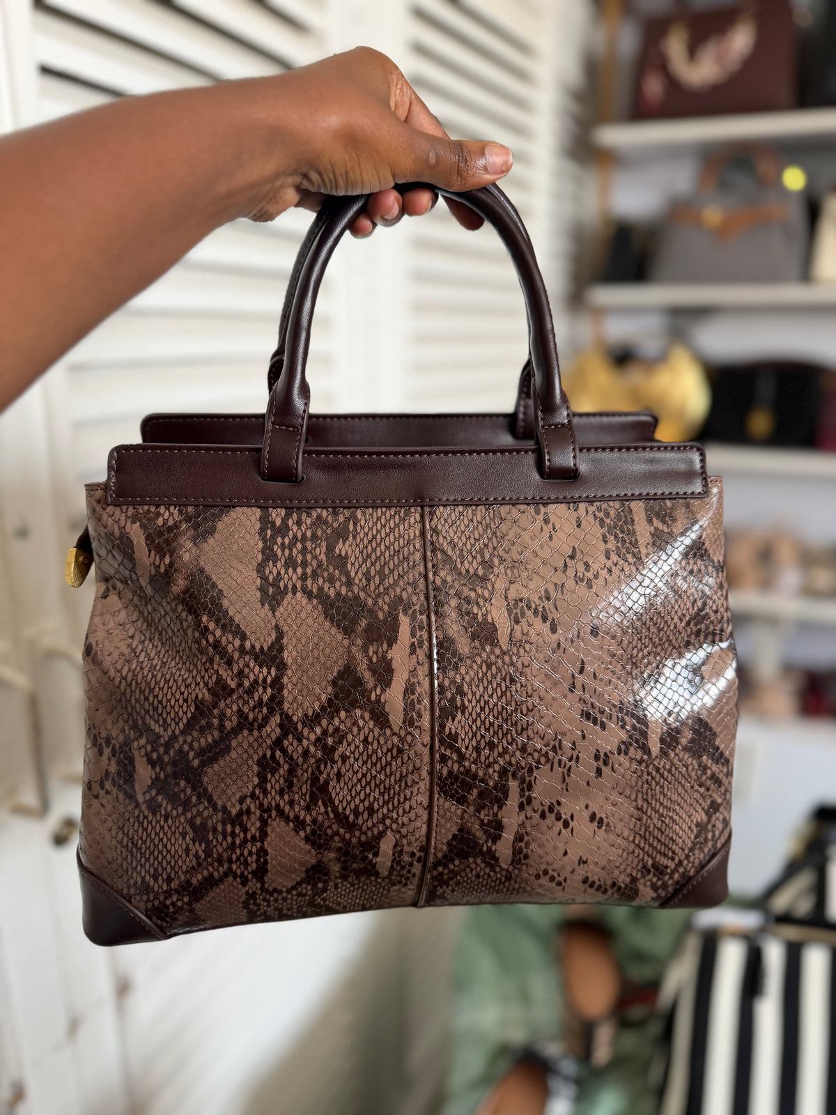 Ariel handbag