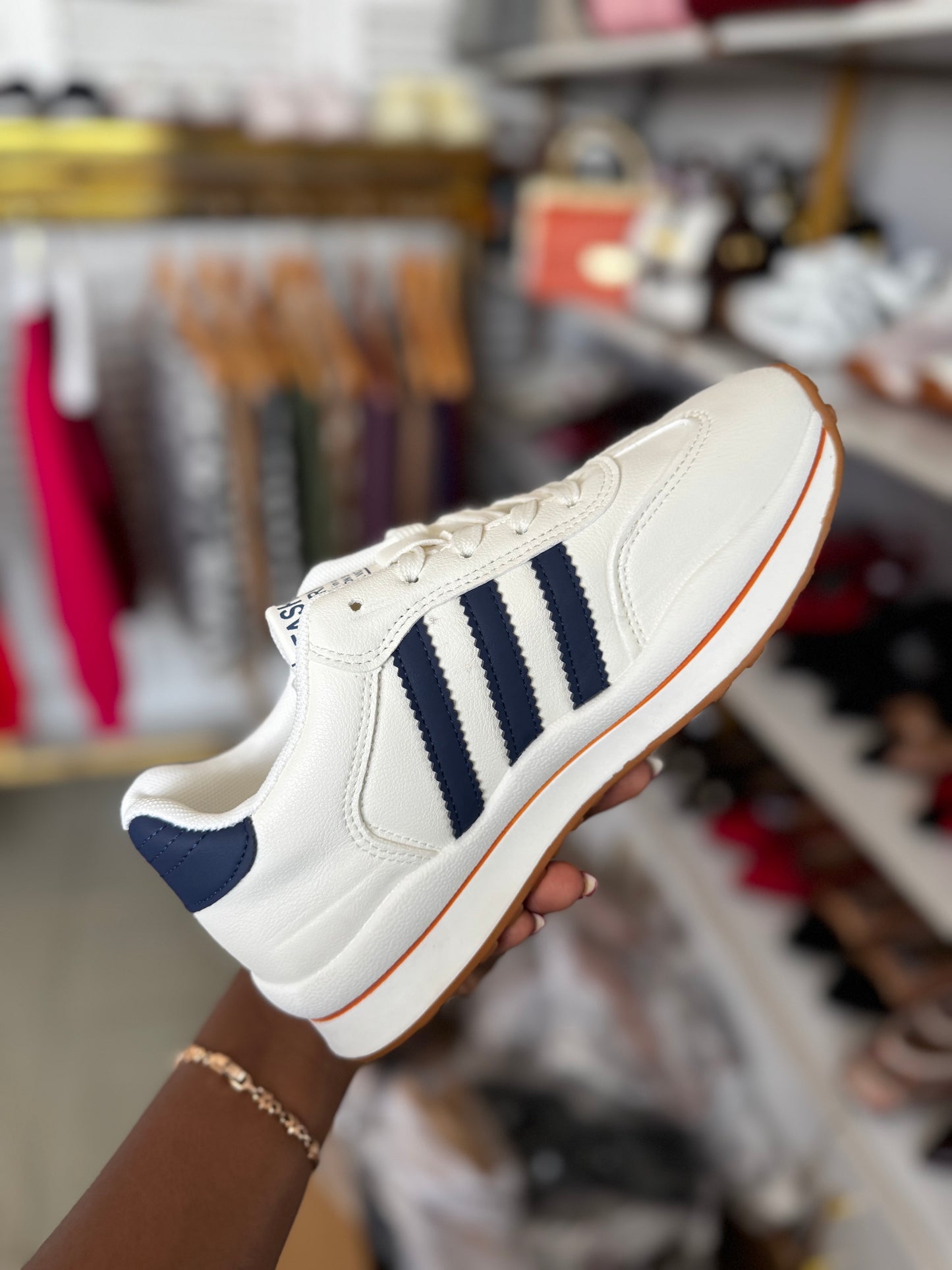 Arya sneakers