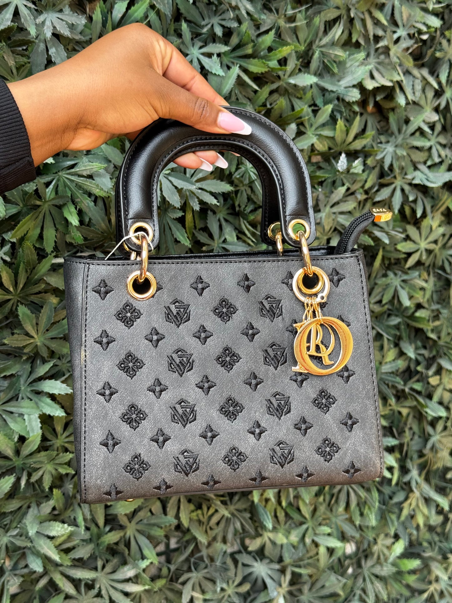 Avery crossbody bag
