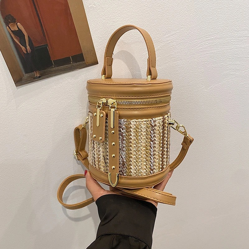 Kelly bucket bag