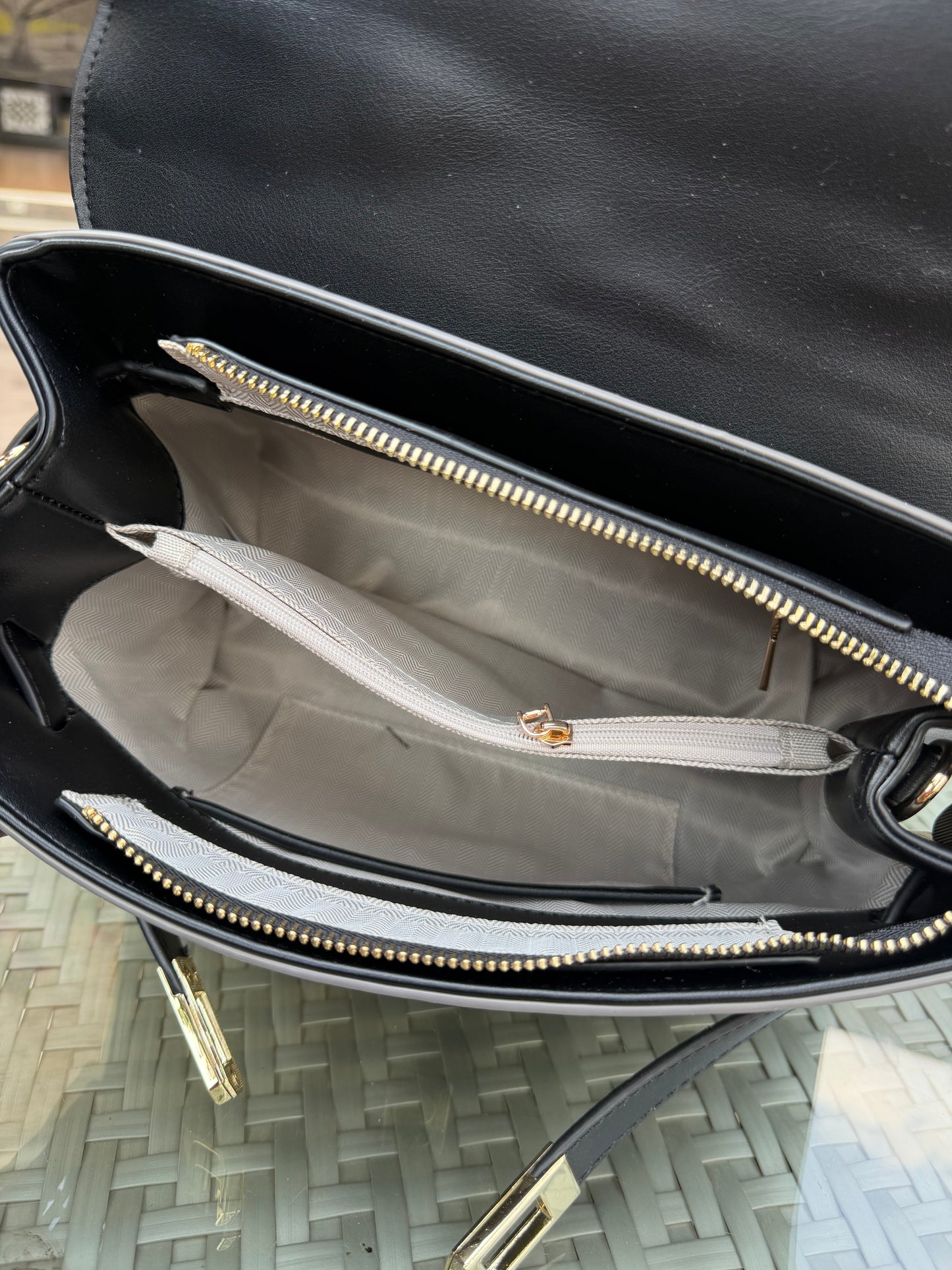 Elle shoulder bag