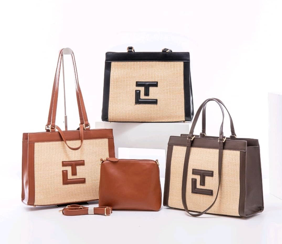 Laura tote bag