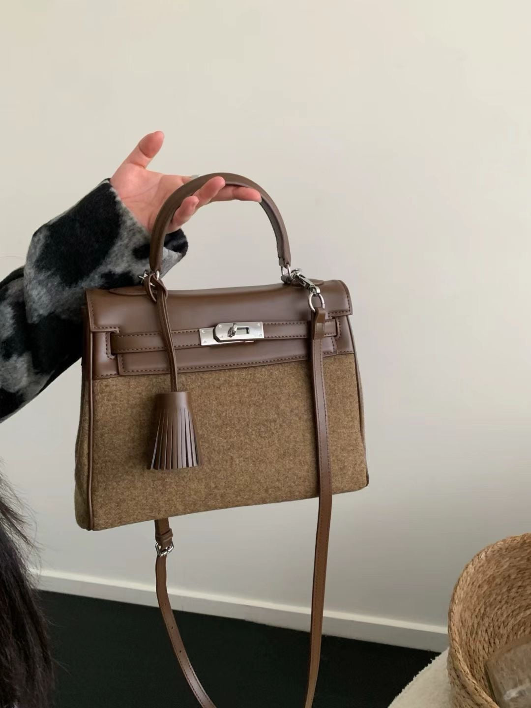Zari luxe handbag