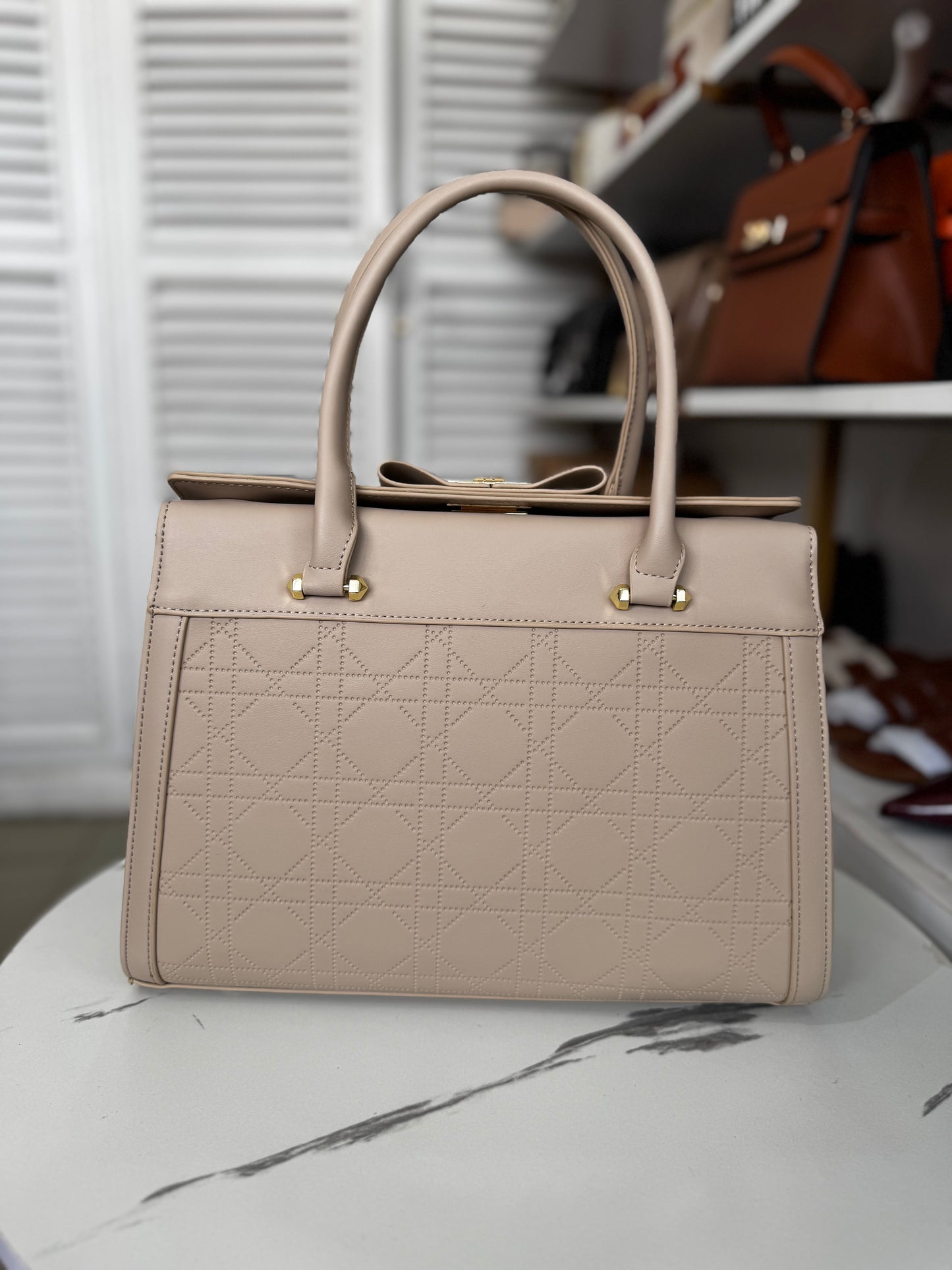 Bow handbag