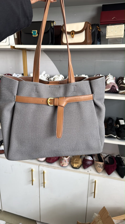 Skylar tote bag