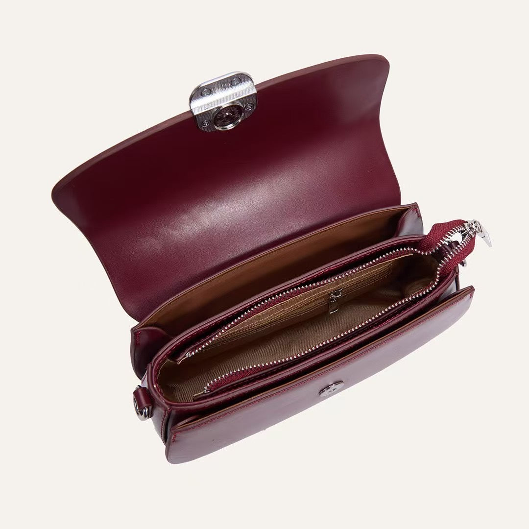 Scarlet shoulder bag