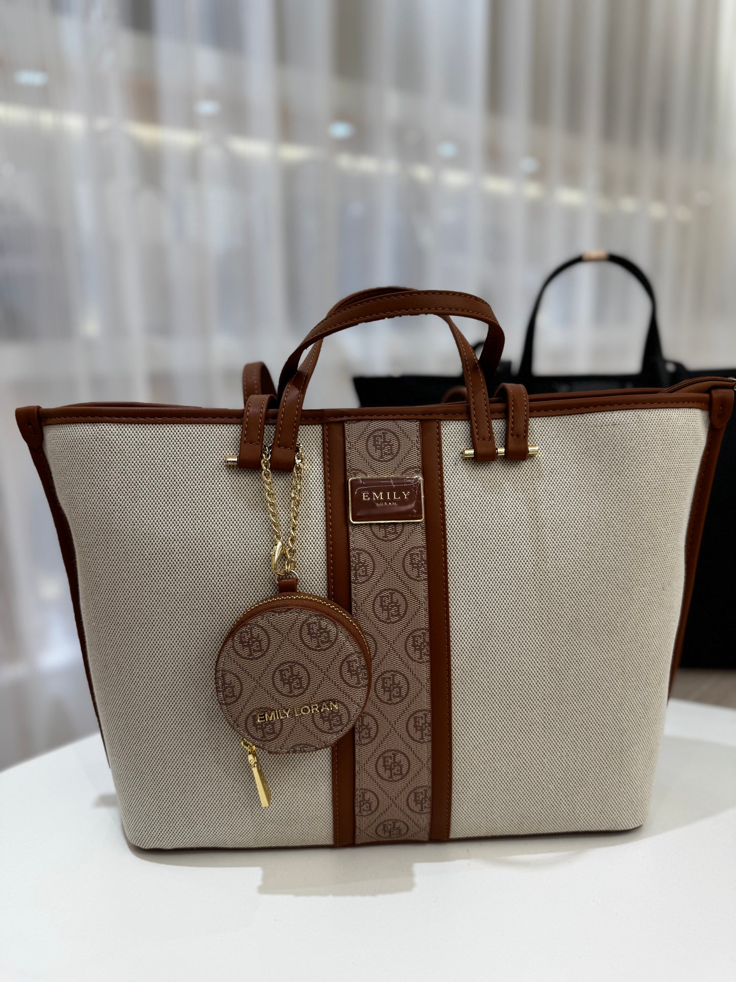 Clara tote bag
