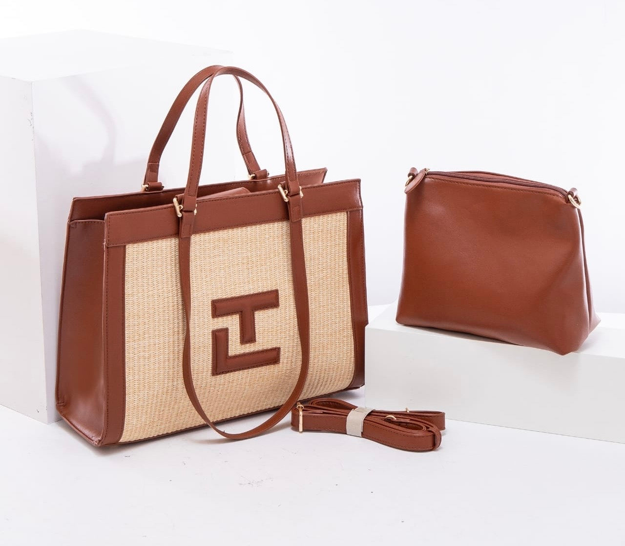 Laura tote bag