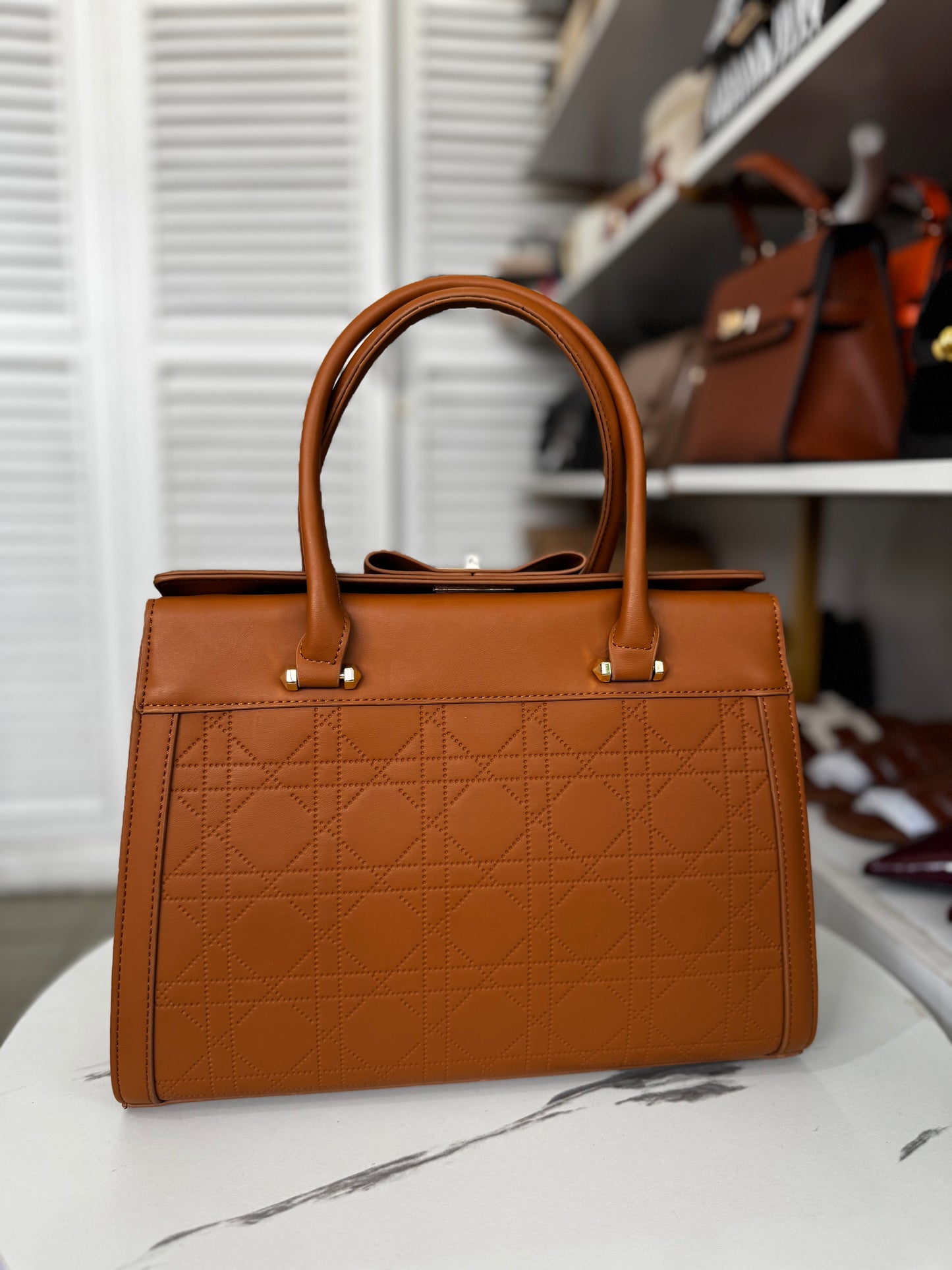 Bow handbag