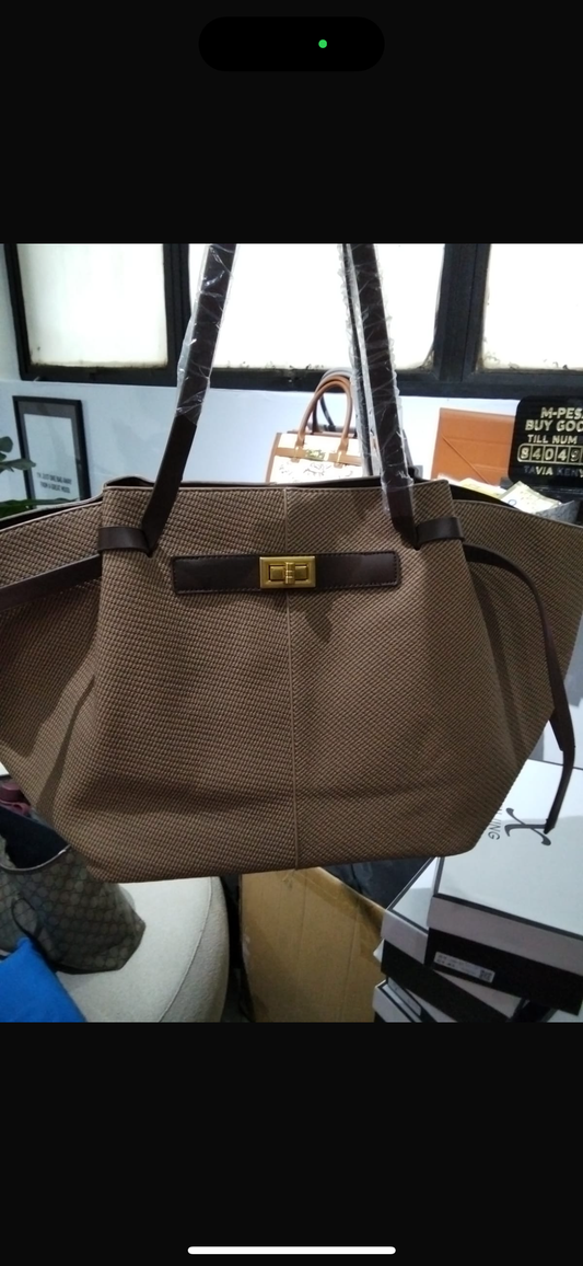 Simone tote bag
