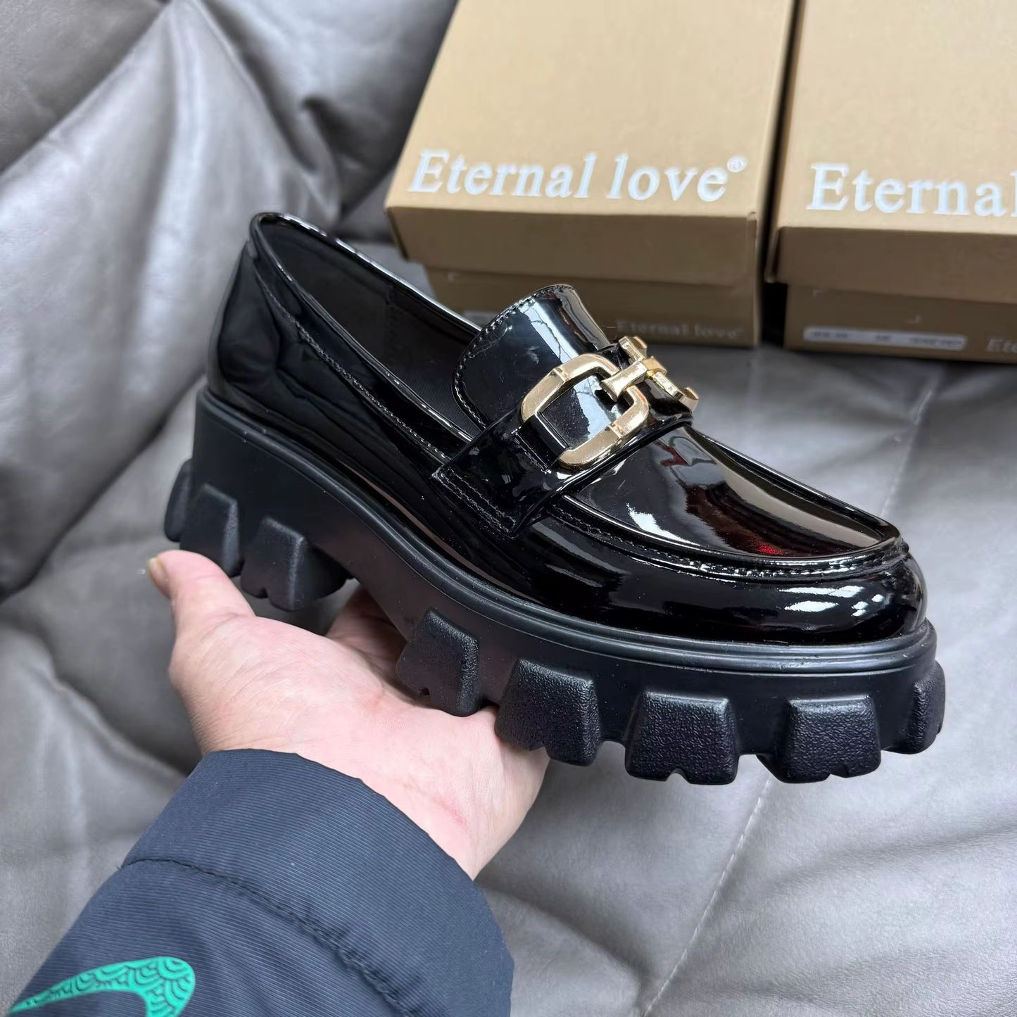 Unisex brogue shoes