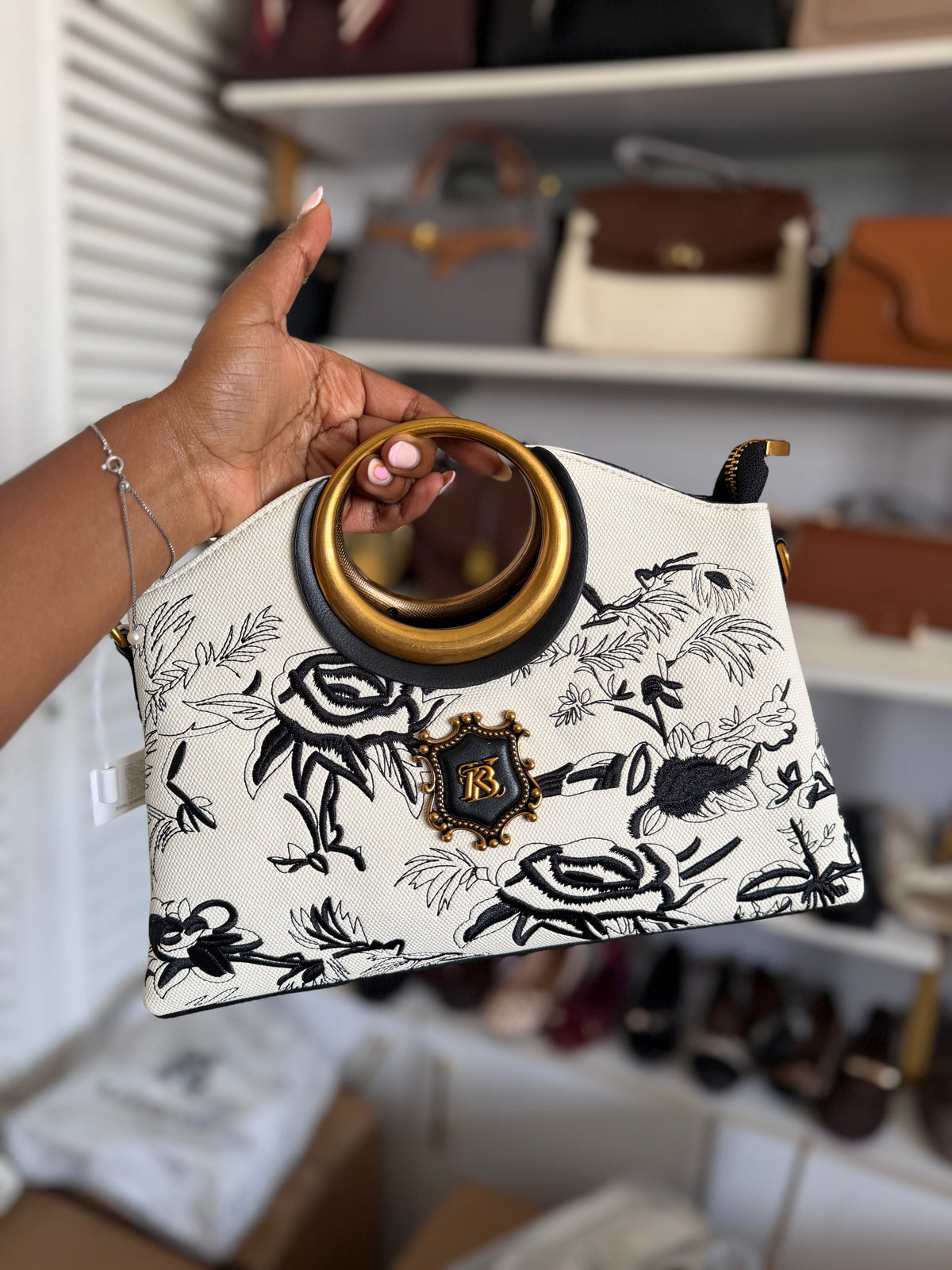 Jazmin clutch bag