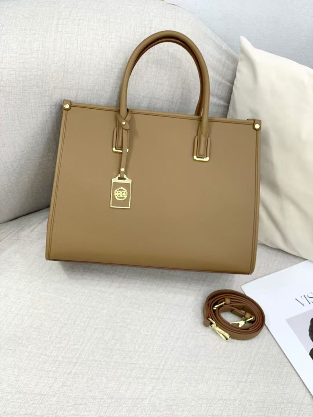 Ivy handbag