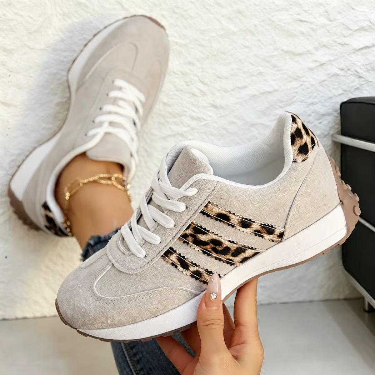 Alara sneakers