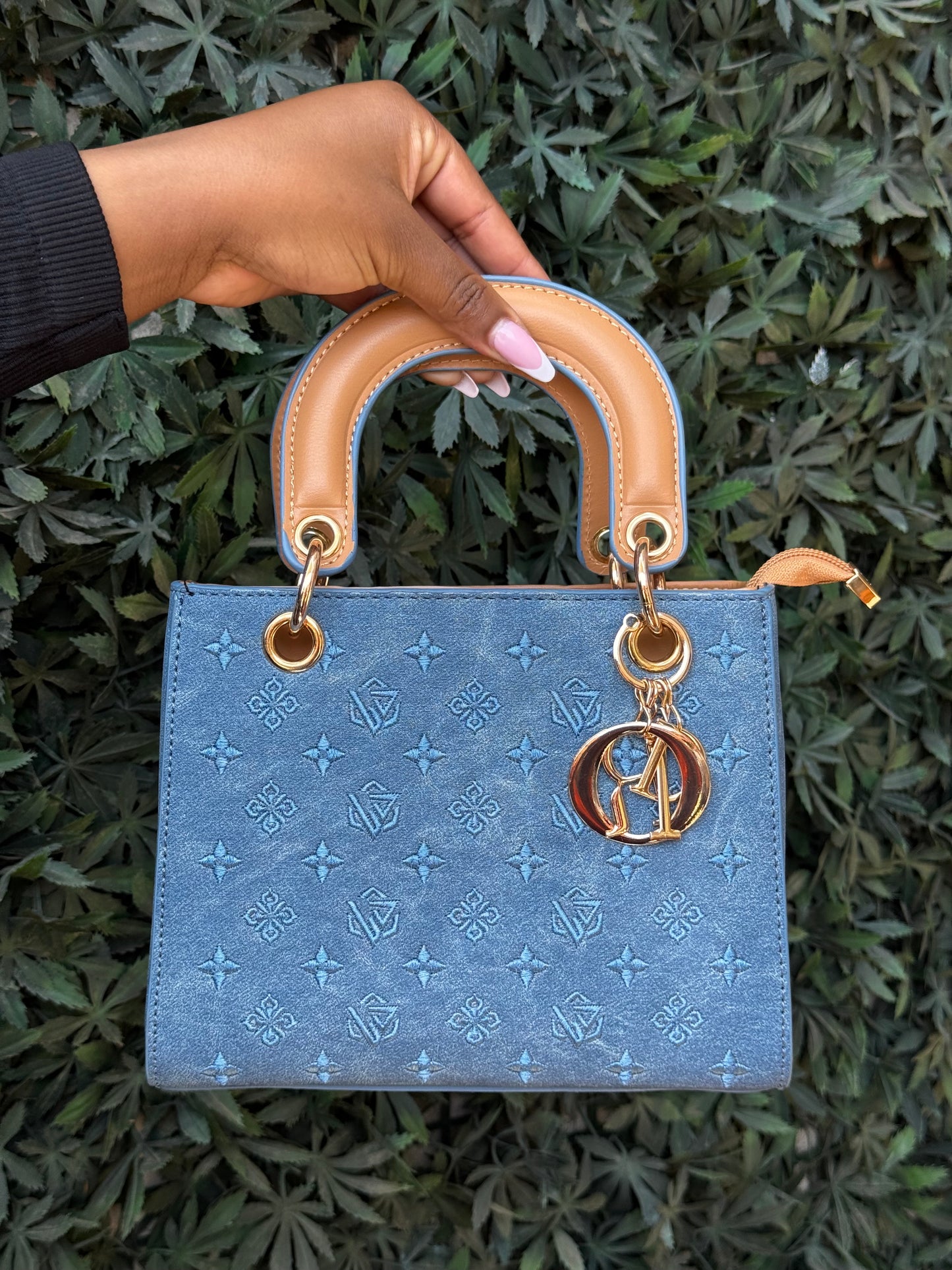 Avery crossbody bag