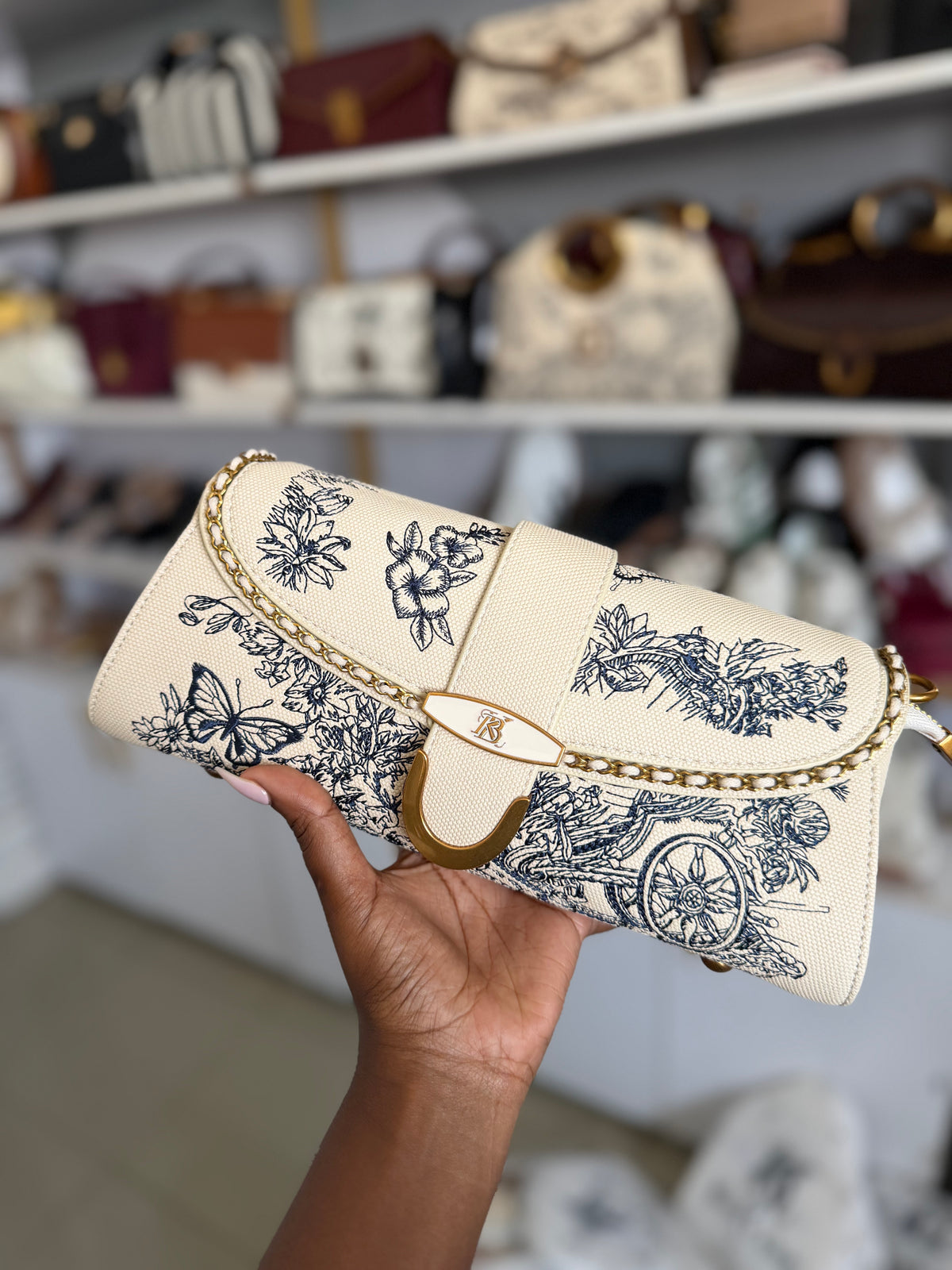 Ally embroidery shoulder bag
