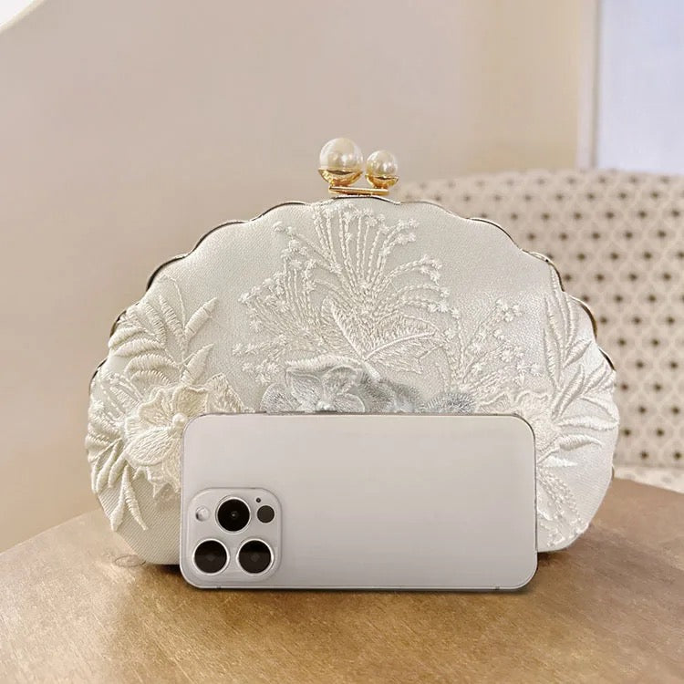 Floral embroidery clutch bag