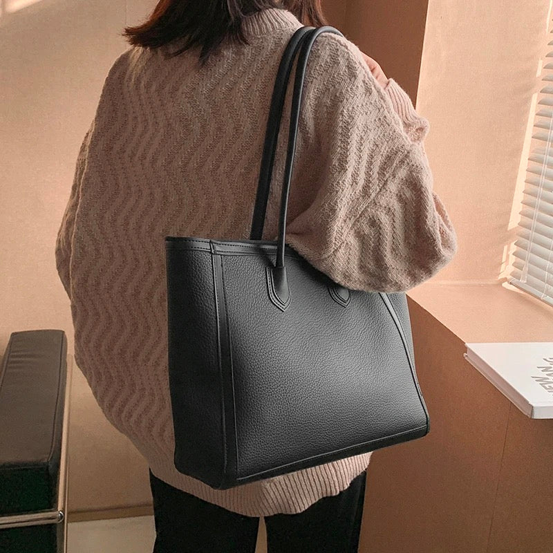 Marie tote bag