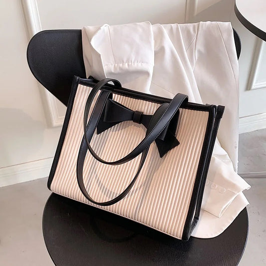 Bella tote bag